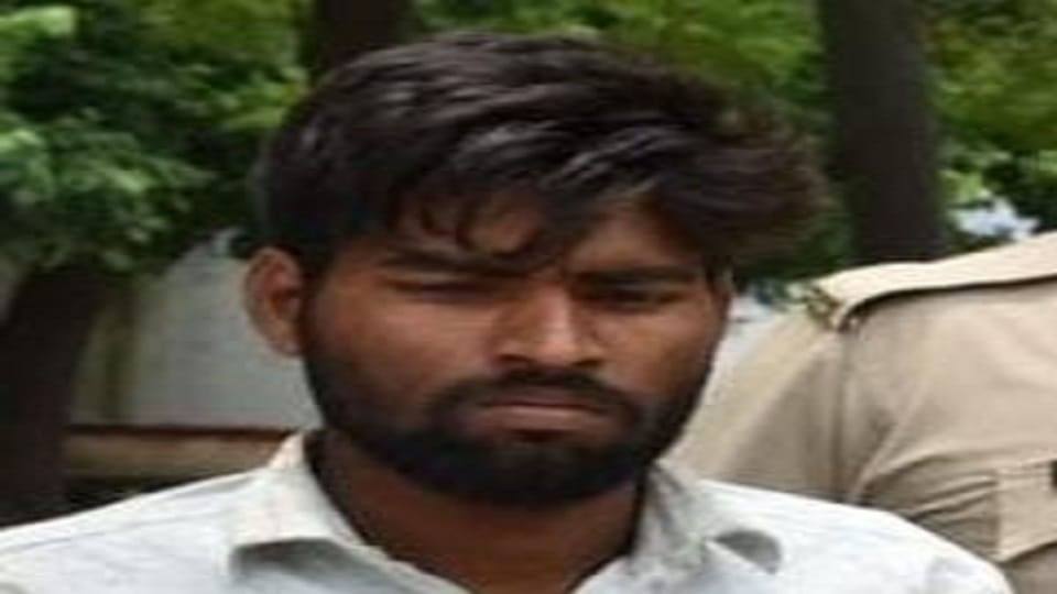 Expensive hobby made him robber robbed teacher Police arrested two miscreants