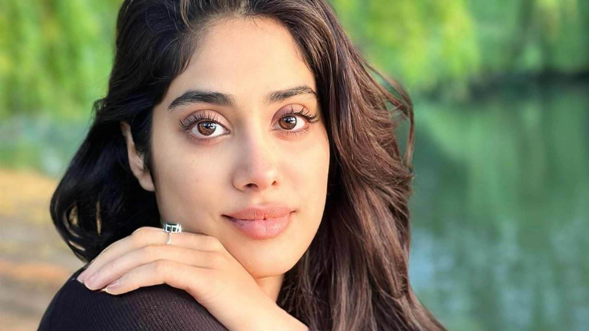 Janhvi Kapoor Statement actress opened up about her first serious relationship In the show Tinder Swipe
