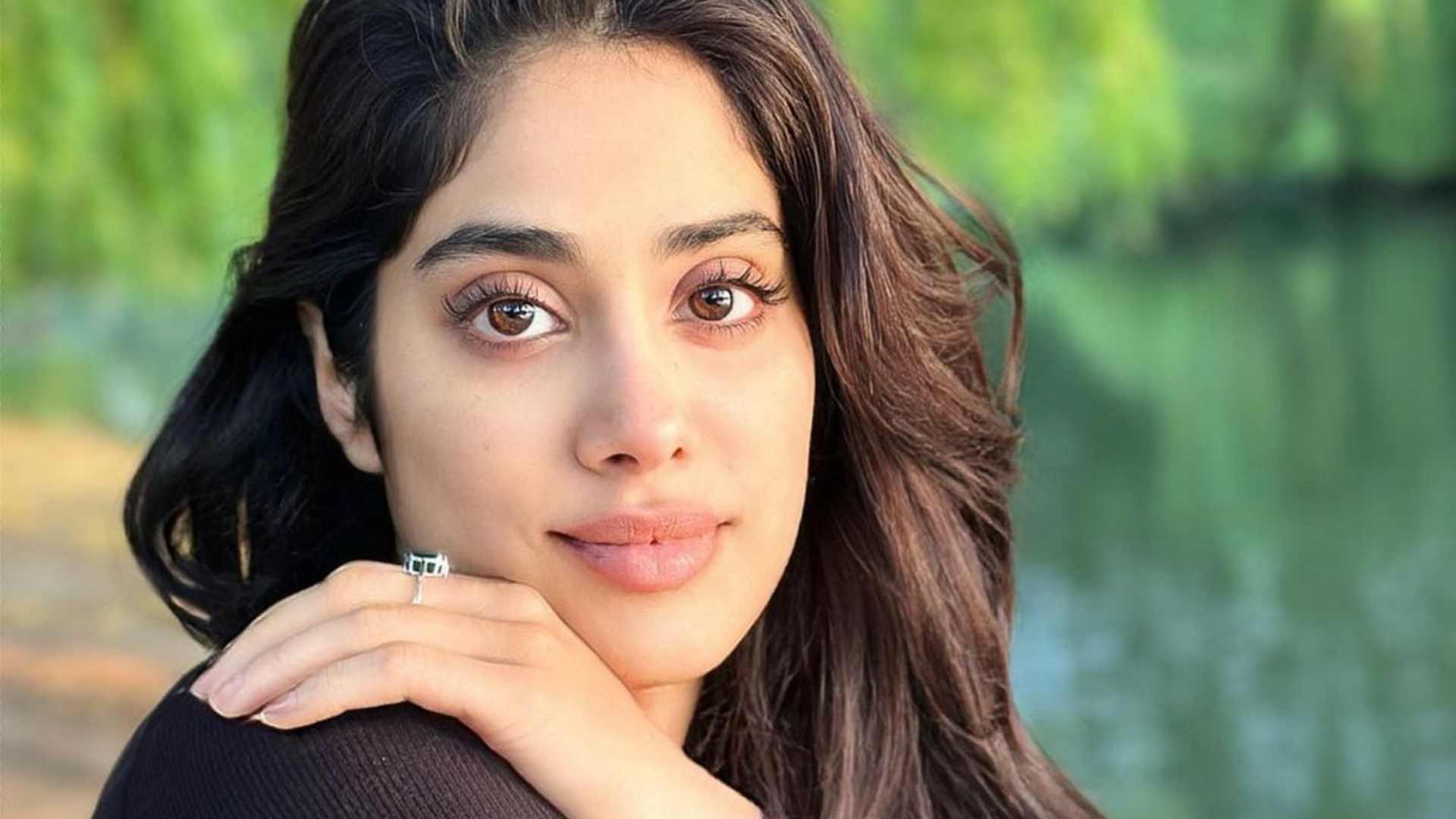 Janhvi Kapoor Statement actress opened up about her first serious relationship In the show Tinder Swipe