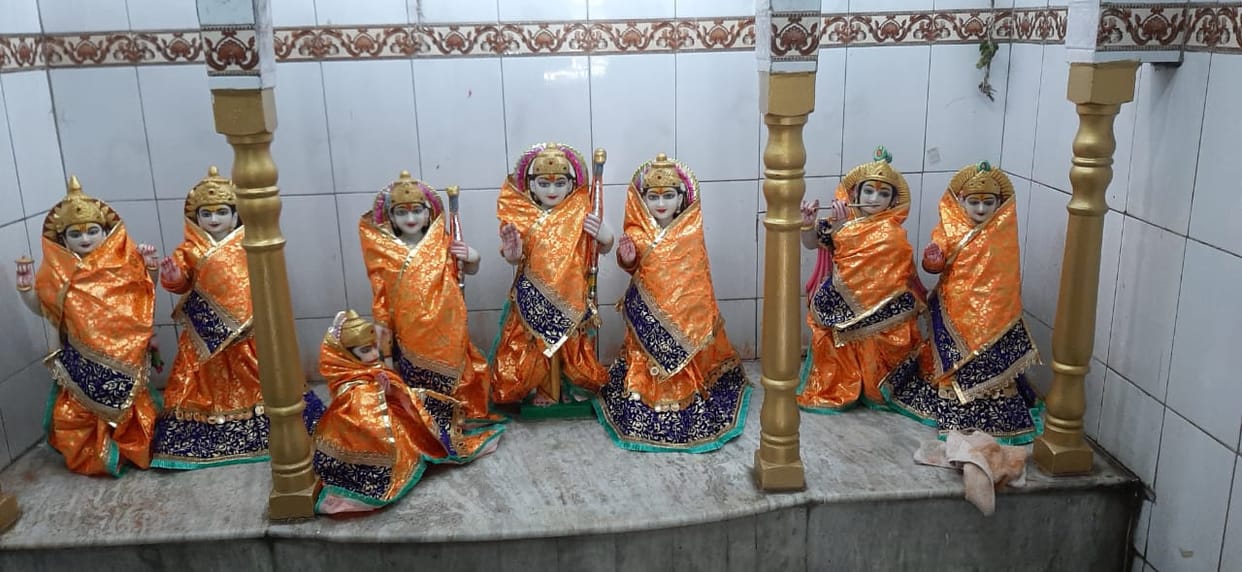 Theft in the temple of Lucknow