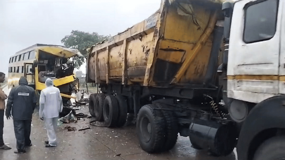 2 passengers killed in bus accident going to PM Modi's meeting