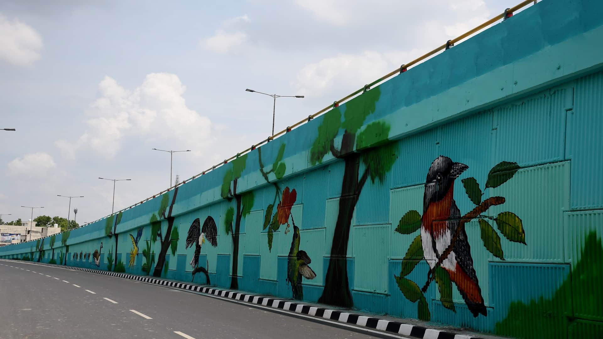 Varanasi decorated for PM grand and beautiful pictures of roads, stations and venue