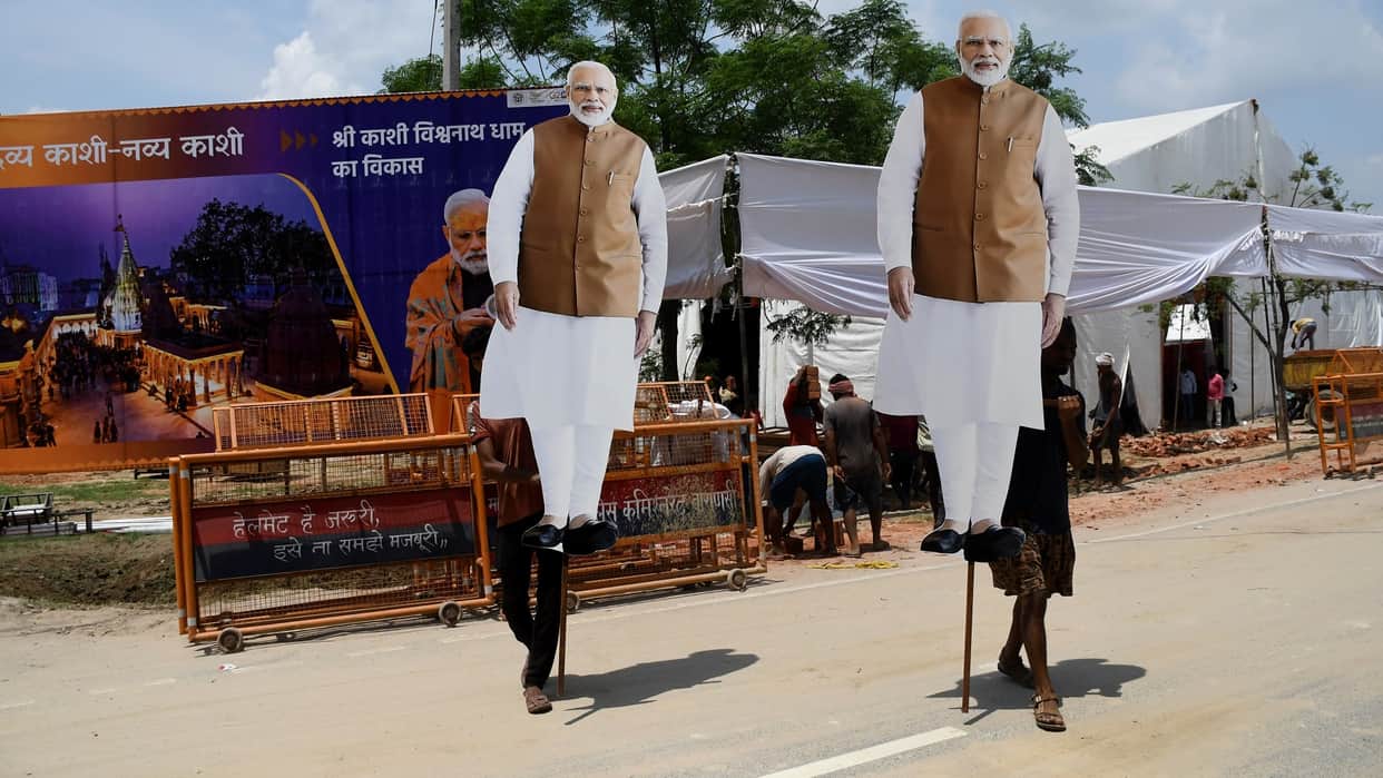 Varanasi decorated for PM grand and beautiful pictures of roads, stations and venue