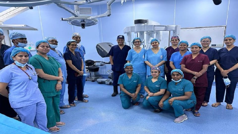 Delhi: Live robotic kidney transplant for the first time in Safdarjung