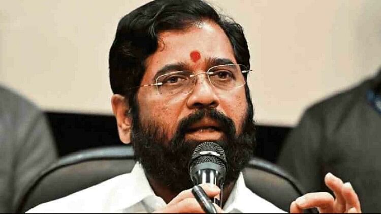 Maharashtra Politics Update CM Eknath Shinde Attacked uddhav Thackeray Ajit pawar Fadnavis Meeting at Varsha