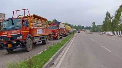 10 km long traffic jam at Lucknow-Delhi highway in Shahjahanpur
