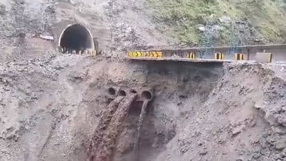 Two dead as passenger bus comes under landslide in Doda, vehicles stranded on Jammu-Srinagar highway