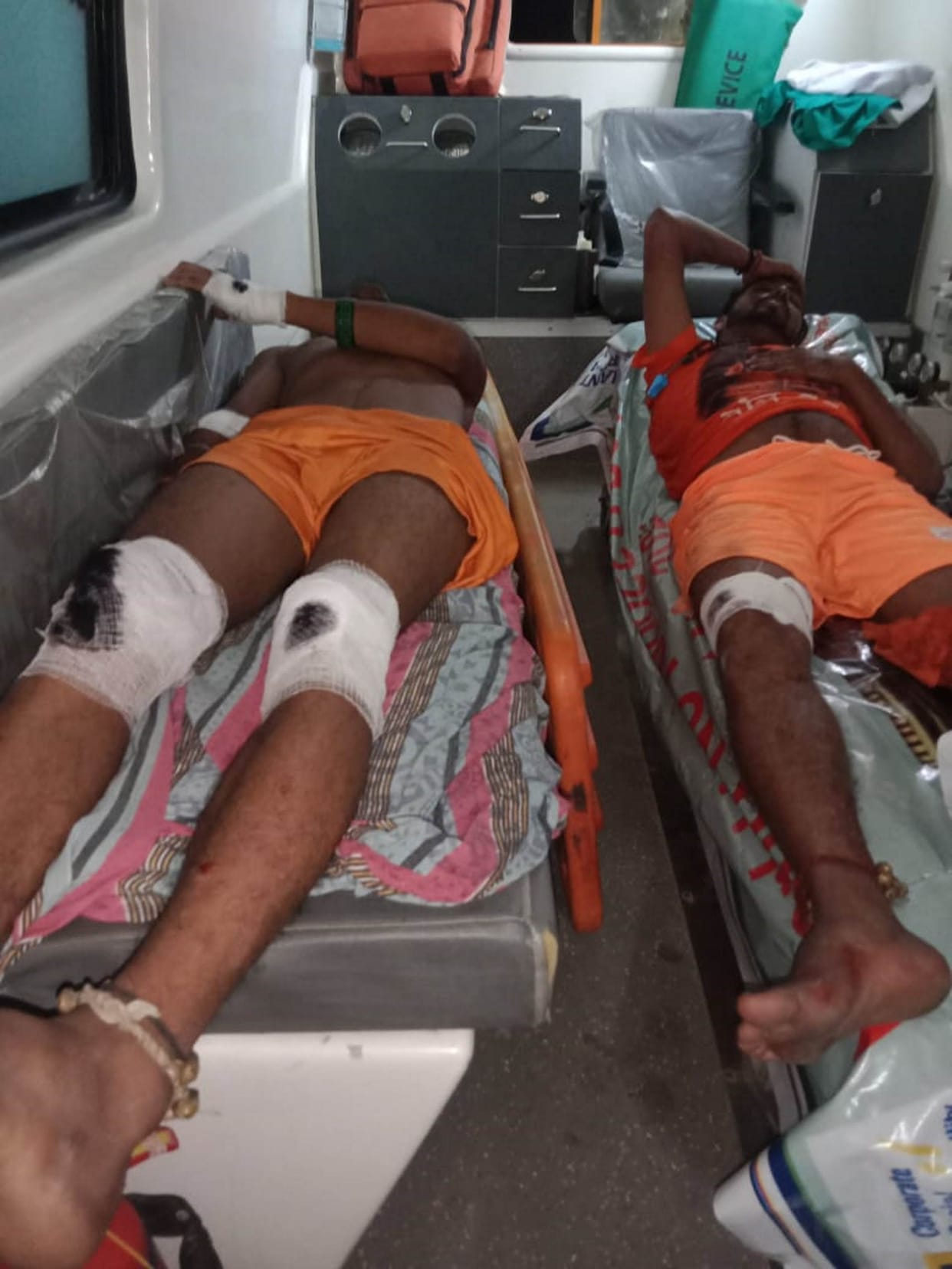 Truck hit the vehicle nine Kanwariyas injured Roorkee Accident uttarakhand news in hindi