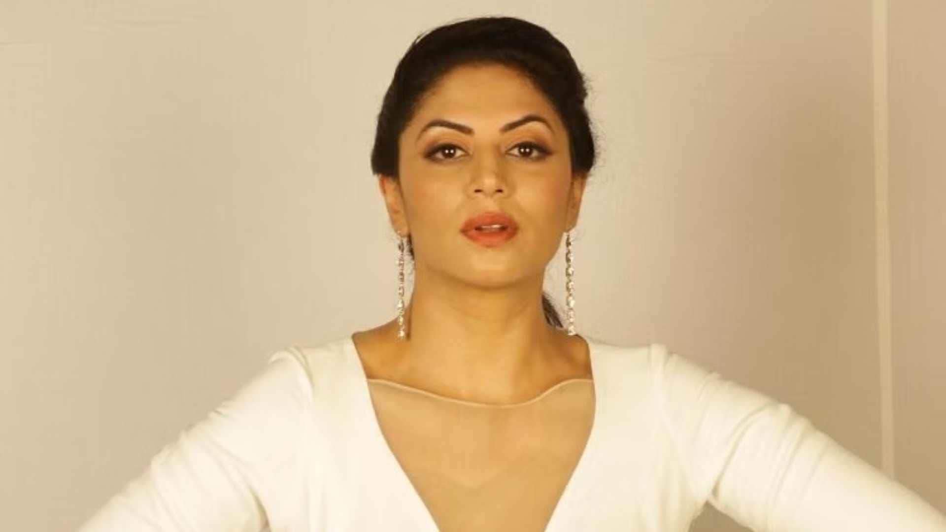 Top TV Celebrities First Salary Kapil Sharma Rashmi Desai Saumya Tondon Hina Khan Kavita Kaushik