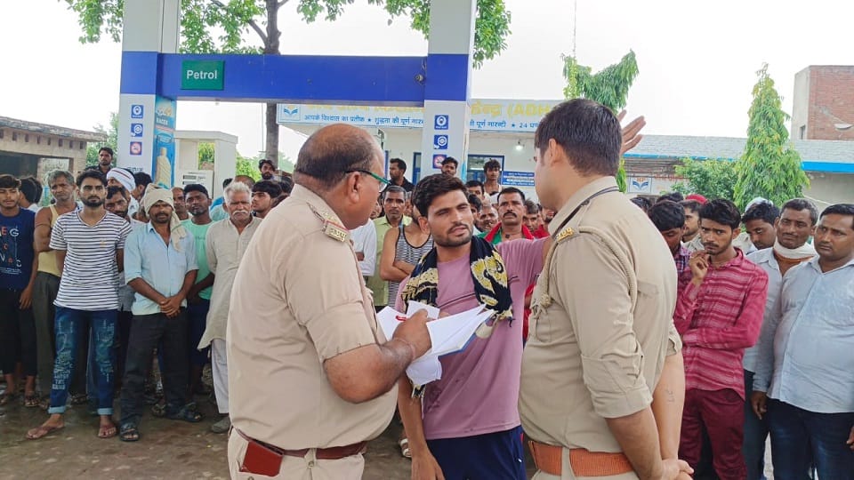 Home guard body found in petrol pump room