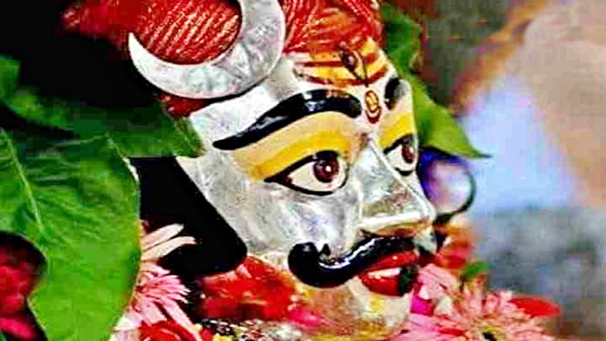 MP News Baba Mahakal first ride Schools will open on Sunday and there will be holiday on Monday