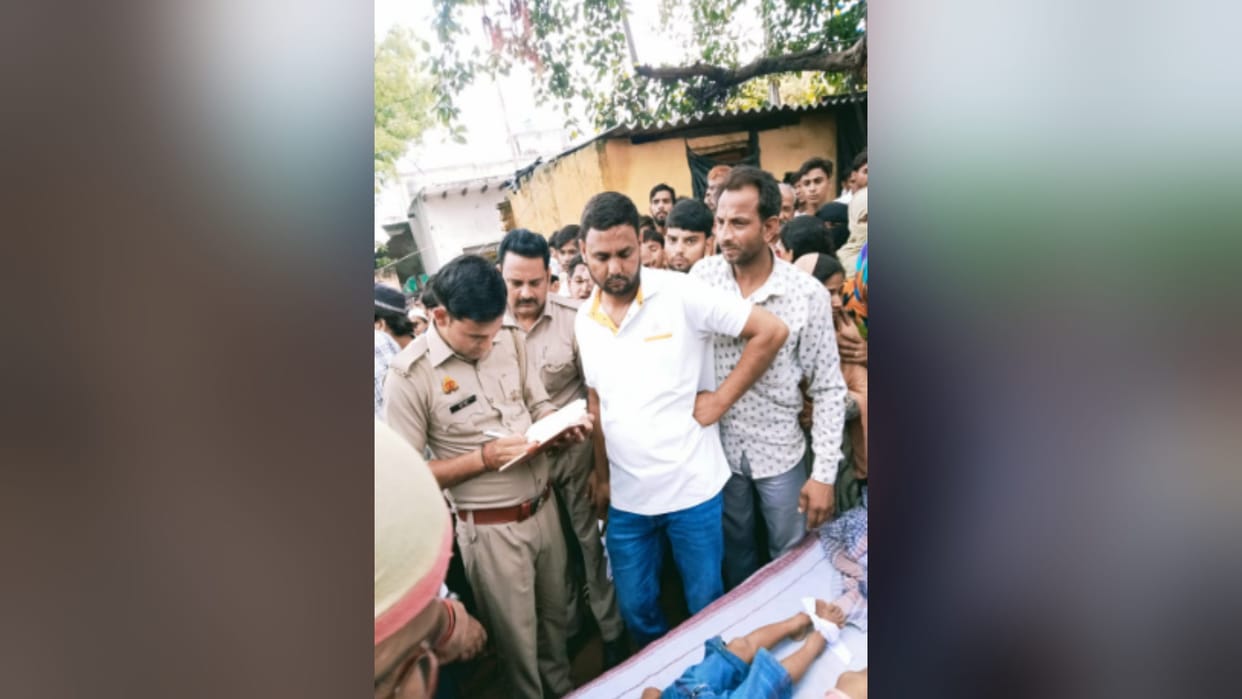 Two children of a family died due to electrocution in Mundali of Meerut