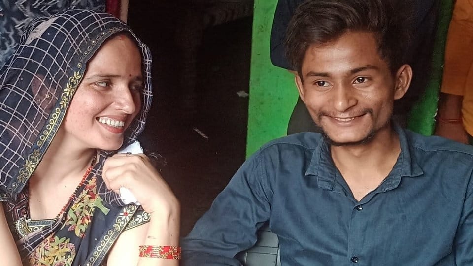 Police stopped Panchayat going to be held in support of Pakistani Seema Haider and Sachin in noida