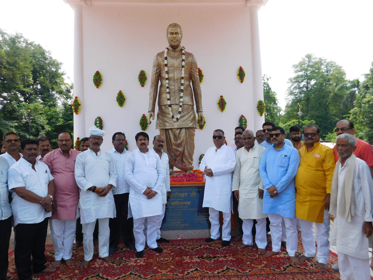 Chandrashekhar Death Anniversary: Former PM Chandrashekhar was a different face in the crowd of politics