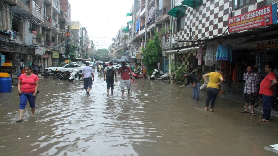 rain breaks 20-year record in Delhi Meteorological Department issued Orange Alert for sunday