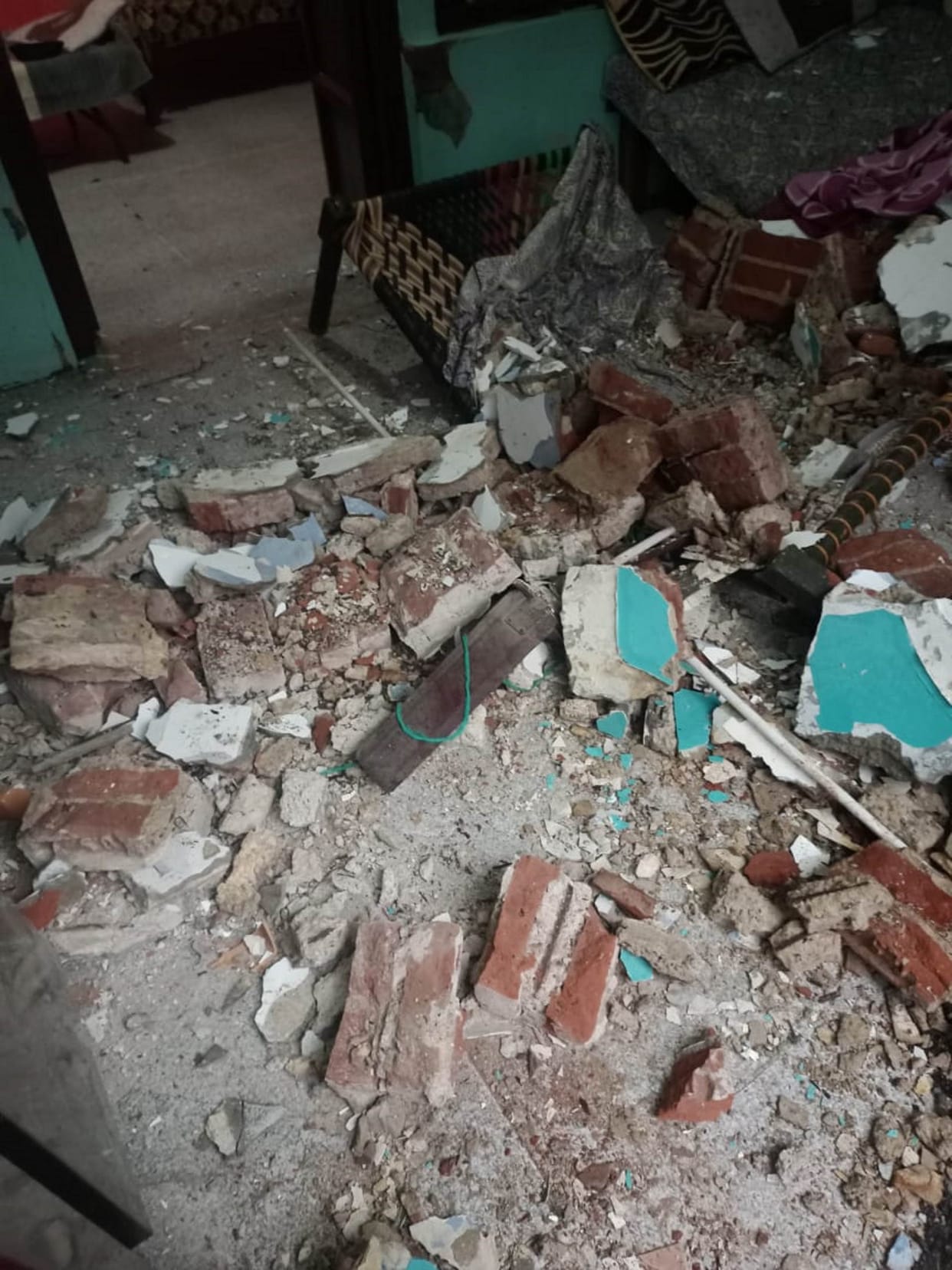 Uttarakhand Weather News rain house roof fell  couple injured in Haridwar read more Update in hindi