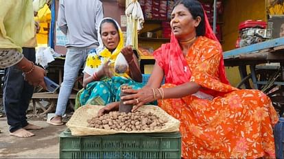 Chhattisgarh's most expensive vegetable boda is being sold at Rs 5000 per kg in Bastar market