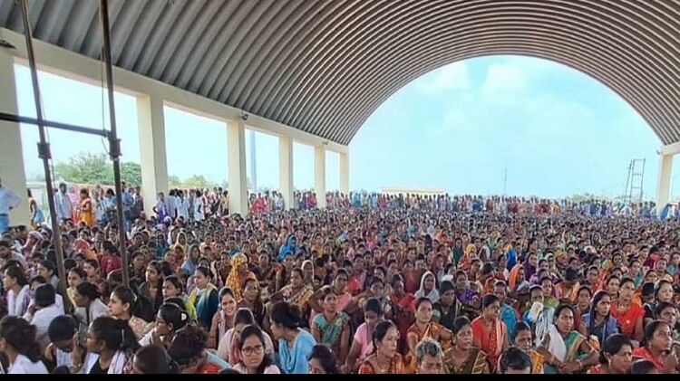 छत्तीसगढ़ स्वास्थ्य कर्मचारियों की हड़ताल खत्म: डिप्टी सीएम सिंहदेव के आश्वासन के बाद माने कर्मचारी