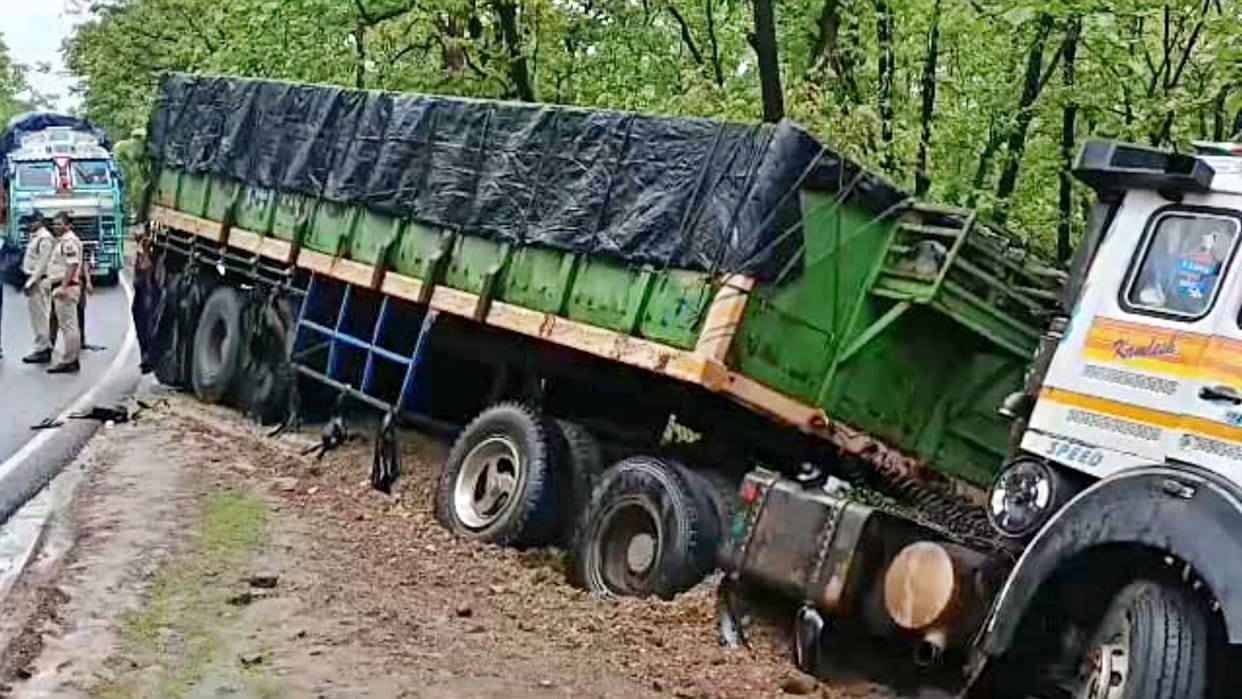 Two killed in truck and bike collision on Jabalpur State Highway in Damoh