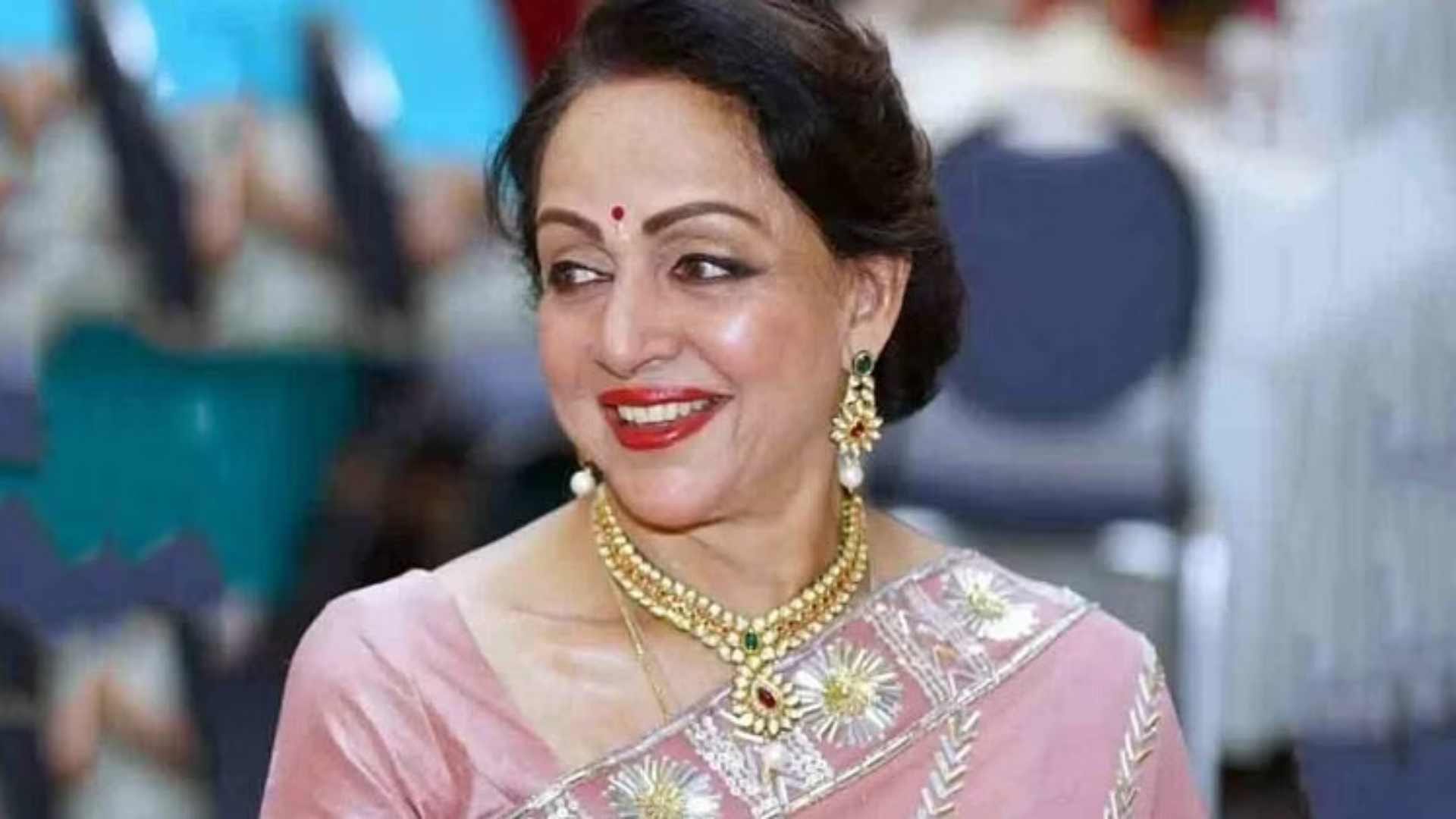 Hema Malini opened up about how a filmmaker made a deplorable demand about her saree while shooting a scene