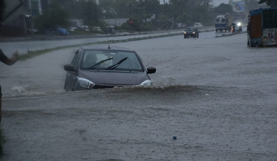 rain in kathua: Ujj Tarnah and Ravi river wreak havoc 50 people rescued one died