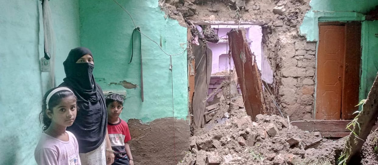Saharanpur: more than ten injured after roof colasps due to heavy rain in saharanpur