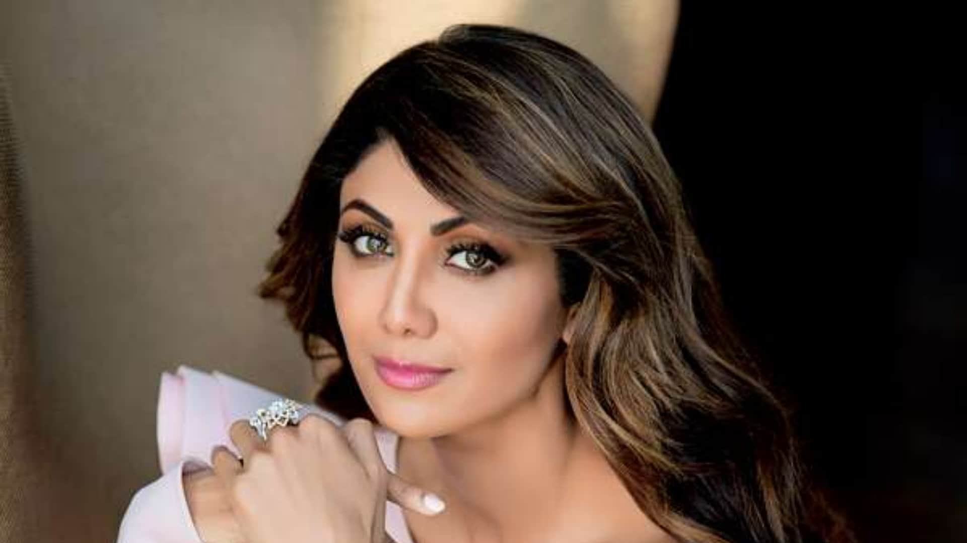 actresses who married to friend husband Shilpa Shetty sridevi Sonia Kapoor amrita arora
