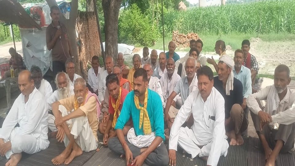 SP protest on July 14 for the construction of Hathras Jalesar road