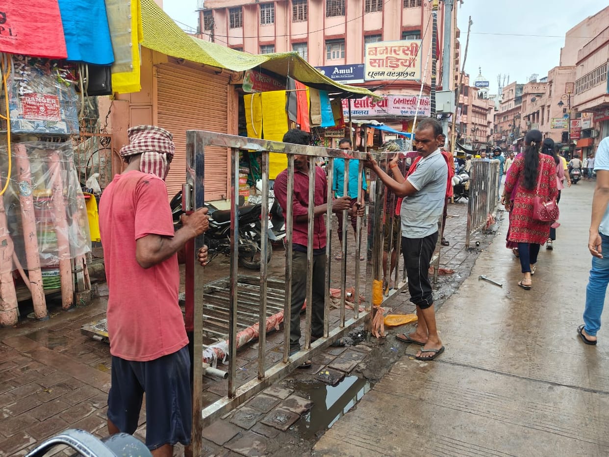 Sawan 2023 FIrst Somwar Devotees will queue up in kashi Vishwanath Dham from tonight