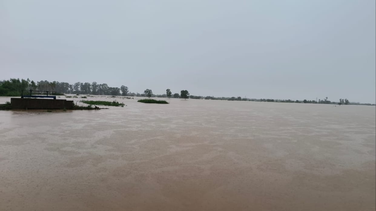 Chandigarh lost connectivity with Delhi: Ghaggar river water came on National Highway