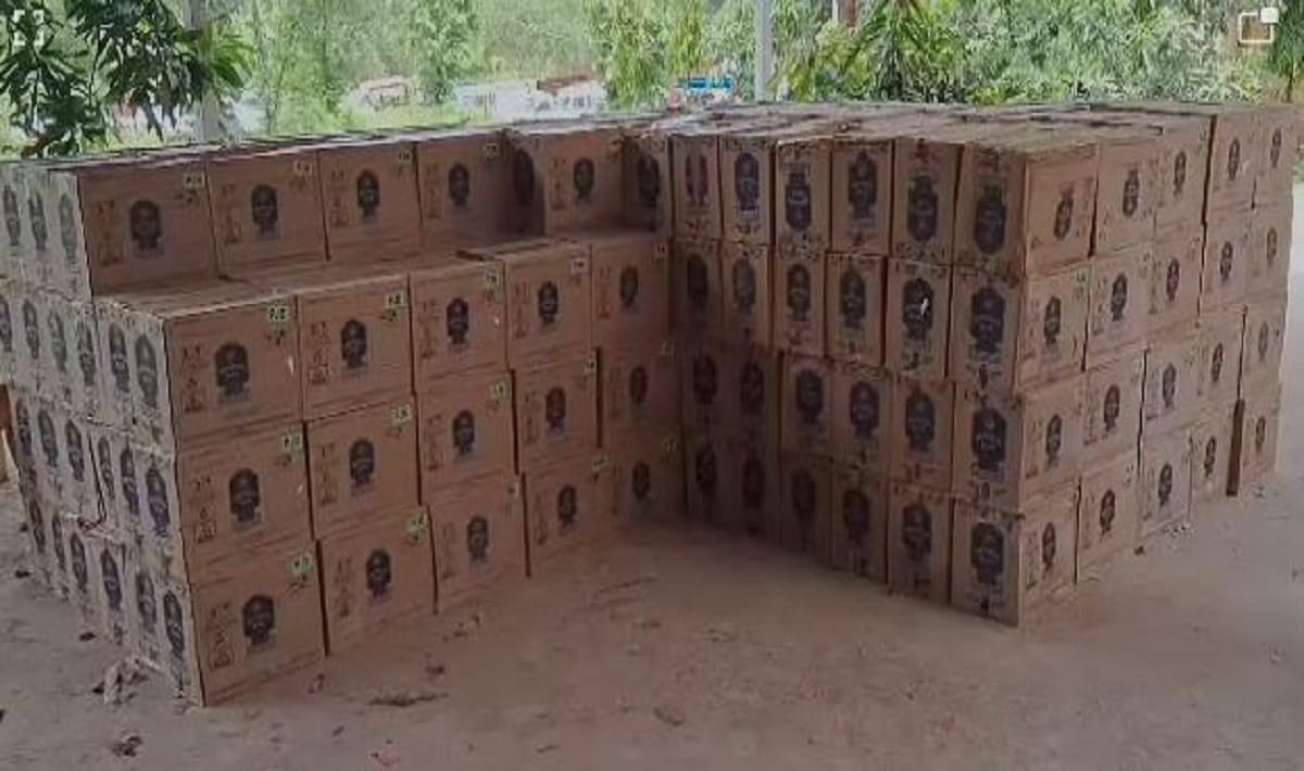 Liquor worth more than Rs two crore rupees going to Bihar recovered in container