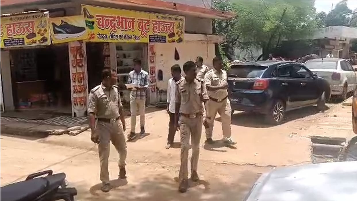 Jewelry worth 30 lakhs stolen from cloth merchant's house in Bilaspur
