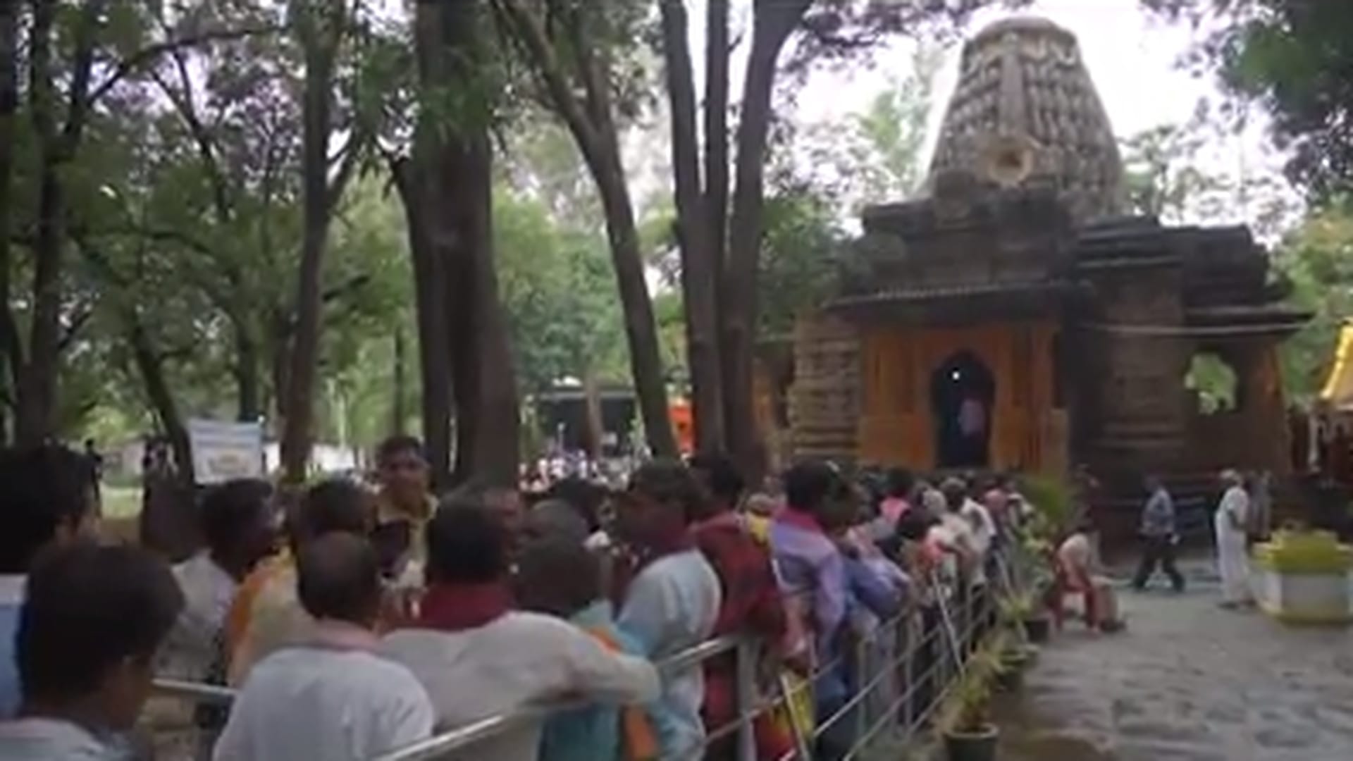 Bhoramdev Padyatra taken out from Budha Mahadev Temple on first Monday of Sawan in Kabirdham