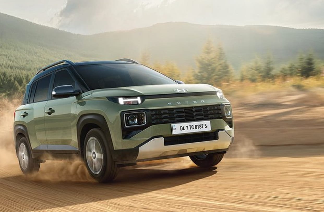 Major difference between Hyundai exter and tata punch, engine features safety price