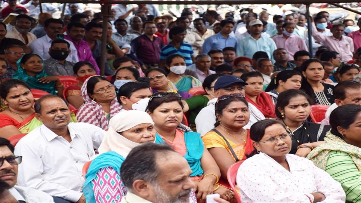 promotion of fourth class employee in up