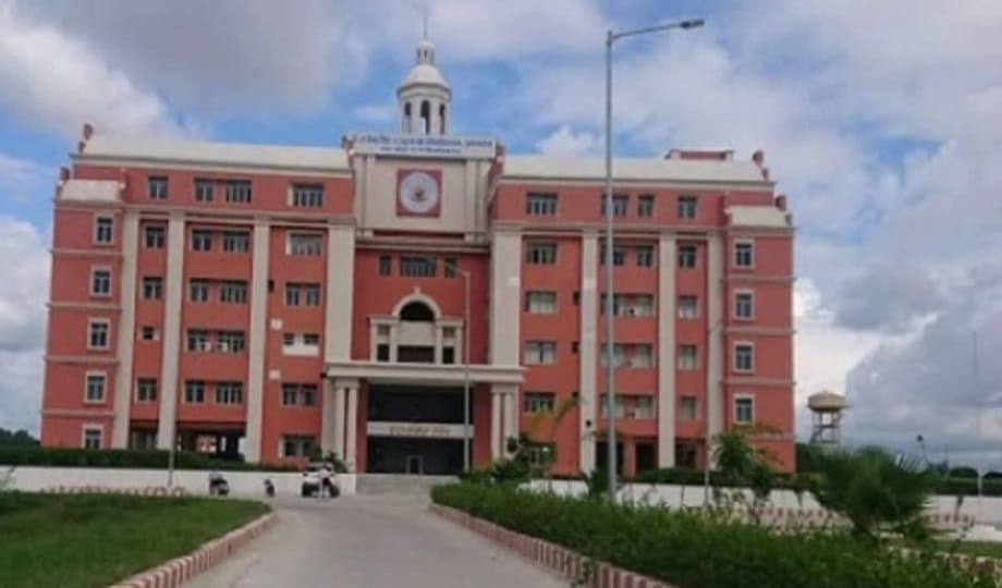 Prof. 30 new colleges associated with Rajju Bhaiya State University, maximum 16 law colleges