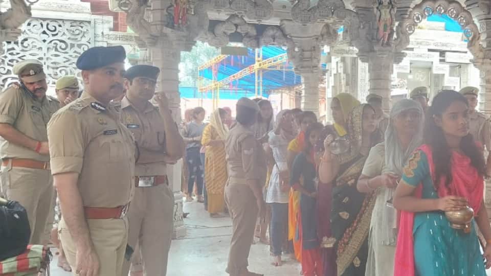 Crowds of devotees gathered in the temples on the first Monday of Sawan