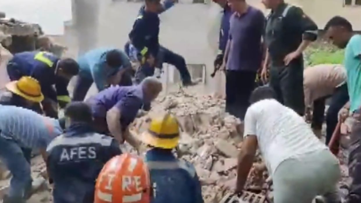 Ahmedabad: Three storey building collapses in Ahmedabad one person killed and five others injured