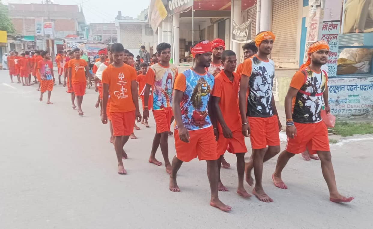 Sawan Somwar Purvanchal echoed with cheers of Har Har Mahadev in shiva temple