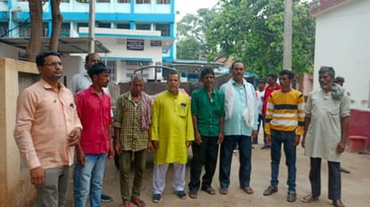A speeding truck crushed uncle and nephew who were going to attend wedding in Jamui; died on spot