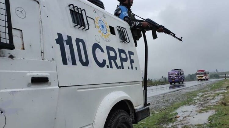 Jharkhand: चाईबासा में IED ब्लास्ट में CRPF का एक जवान घायल, इलाज के लिए रांची भेजा गया