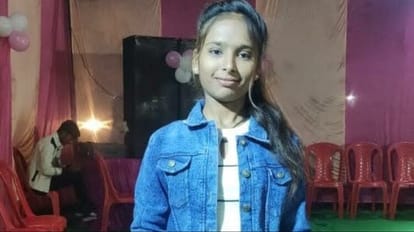 Dead body of Girl found hanging in the house