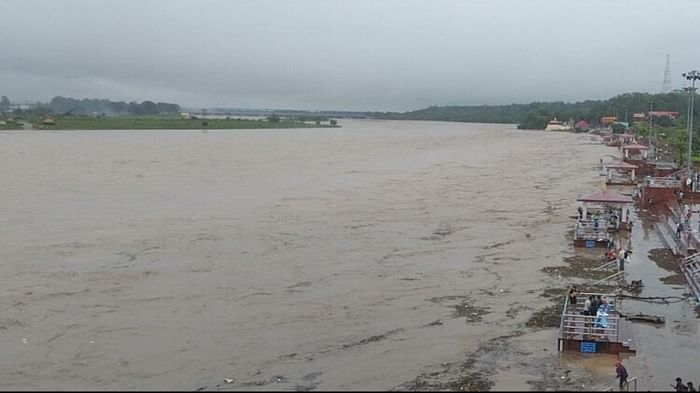 Uttarakhand Weather Today IMD Extreme Rainfall Red alert in three districts Rivers on danger Mark