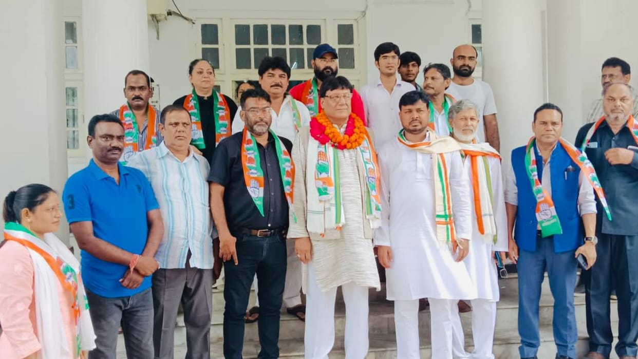 SP spokes person Nawab Ali Akbar joins Congress.