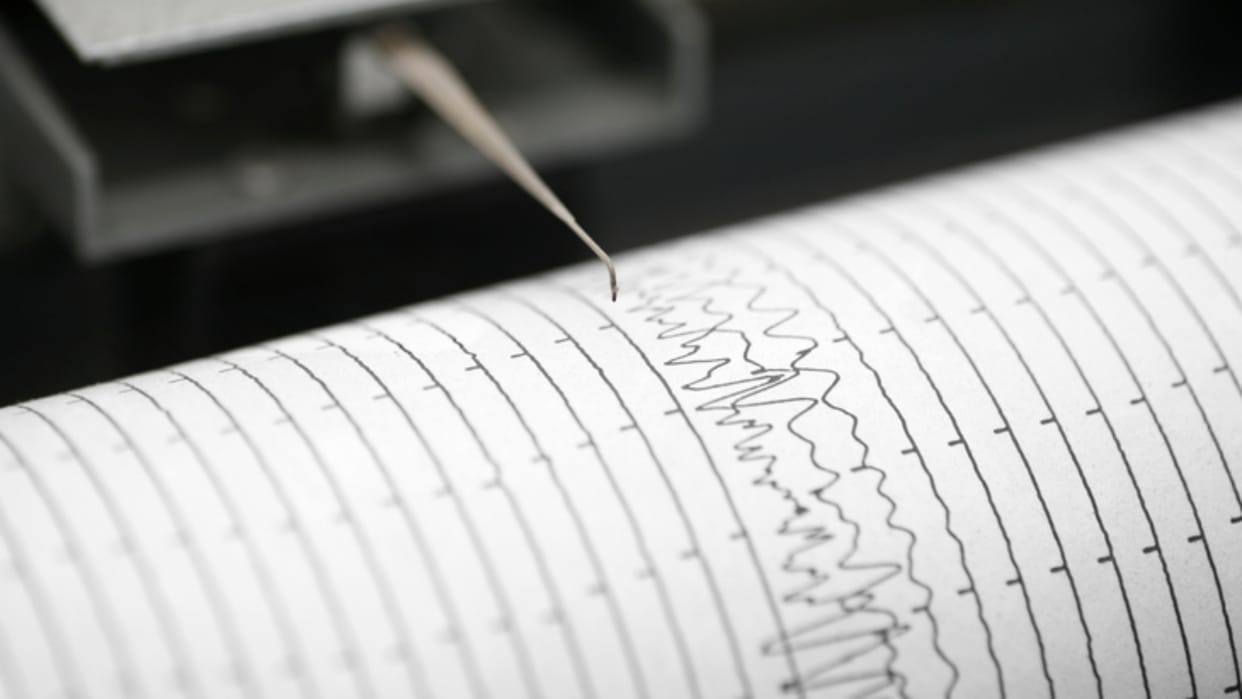 earthquake strikes Alaska Peninsula region, tsunami warning issued