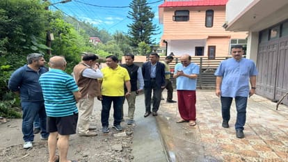 Himachal Pradesh Weather Update Heavy Rain Cause Flash Flood Alert in HP Weather News in Hindi