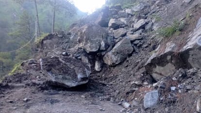 Himachal Pradesh Weather Update Heavy Rain Cause Flash Flood Alert in HP Weather News in Hindi