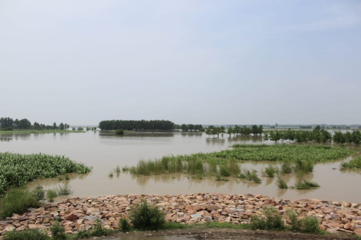 Bijnor: Highest ever water released in Ganga from Virbhadra barrage, again increased the risk of flood