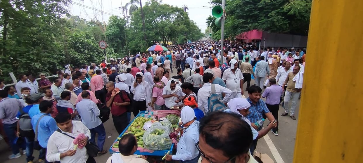 Bihar Teachers movement; Protest against teacher manual in Patna, Vidhan sabha march, BPSC News, Patna Police