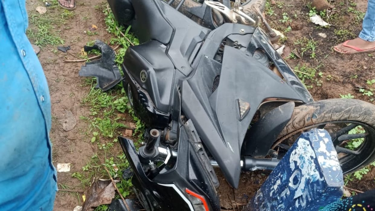 Principal going to school dies in collision between two bikes in Kanker